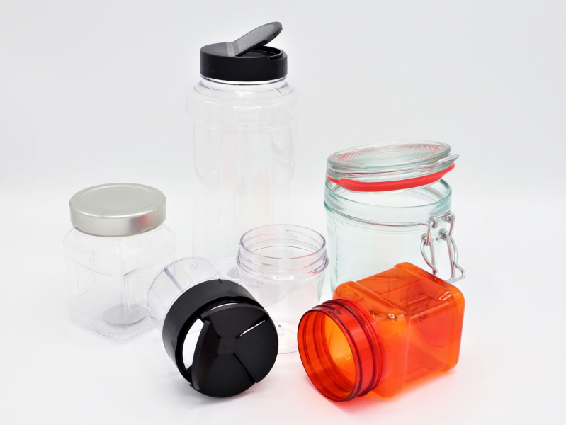 Plastic PET jars twist off and screw lock