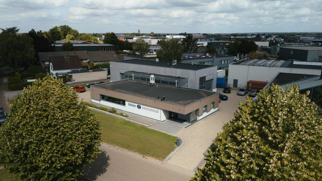 Keizer International – JM270825