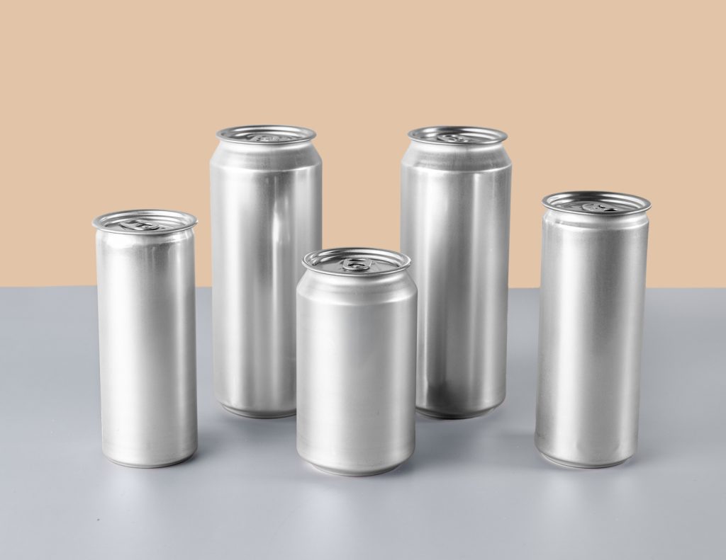 KeizerInternational-Cans-401.8×520.44-MedRes-5